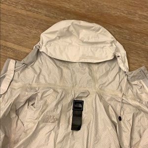Women’s North Face windbreaker